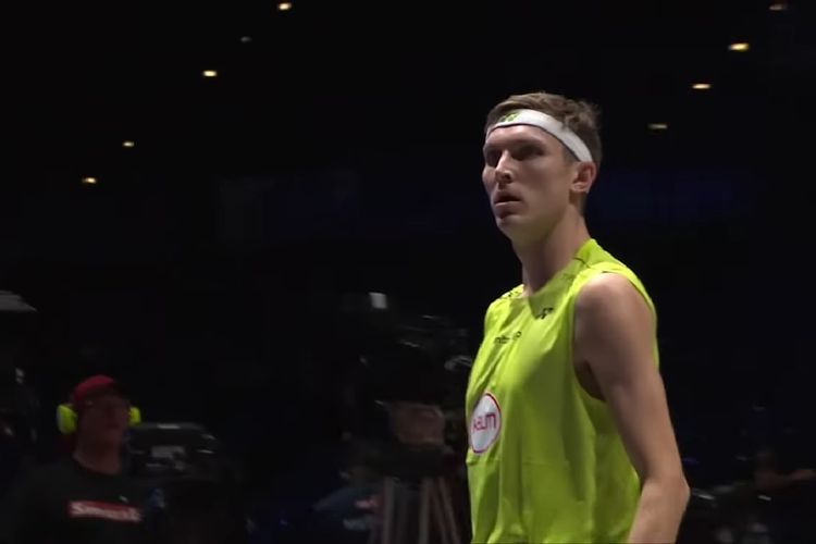 Axelsen Kembali Berlatih